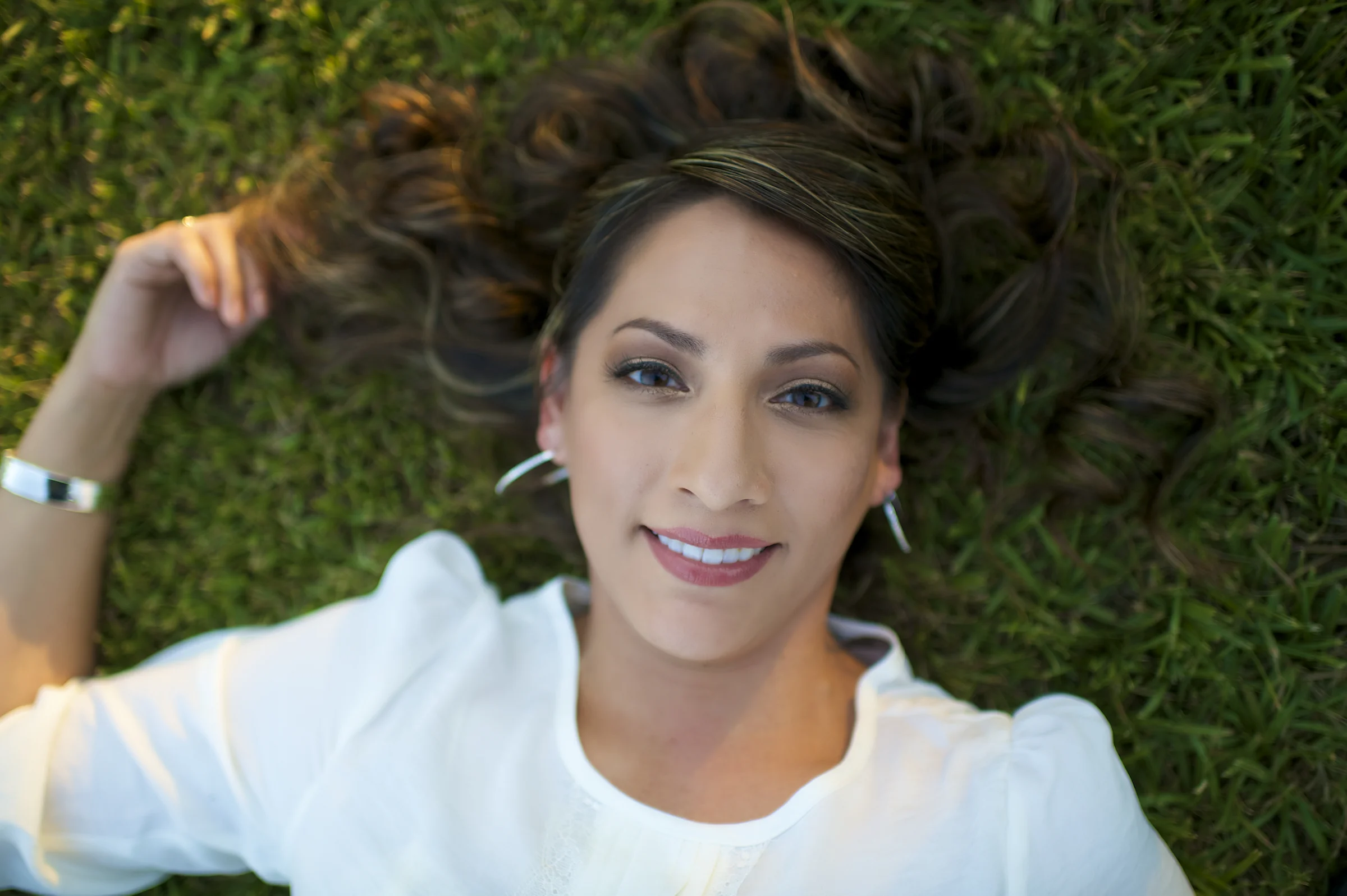 Female outdoor portrait in New Orleans City Park, photographed by New Orleans based photographer, Marc Pagani