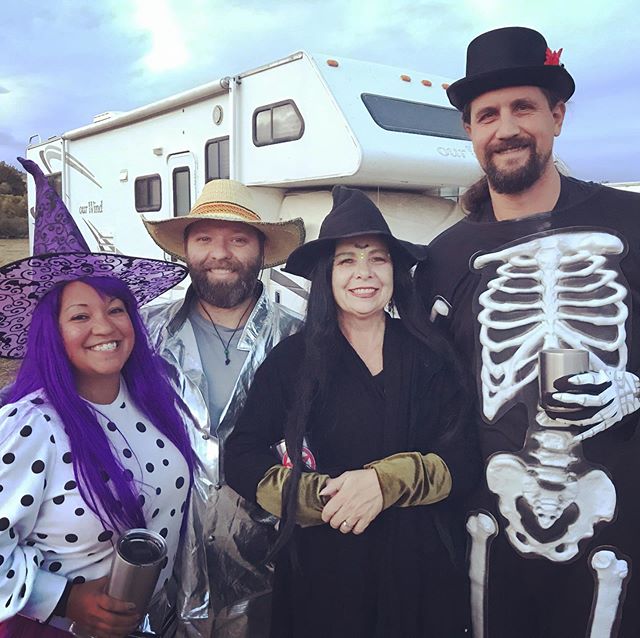 @hollerween Shenanigans continued for hours and I didn&rsquo;t want it to end. Well done to all of the bands!! Too much fun!!! @loisandthelantern 
@bluegramaband @thehollermusic @kirkpatrickmusic @sugarbirdsband @bansheetree #theaggregates