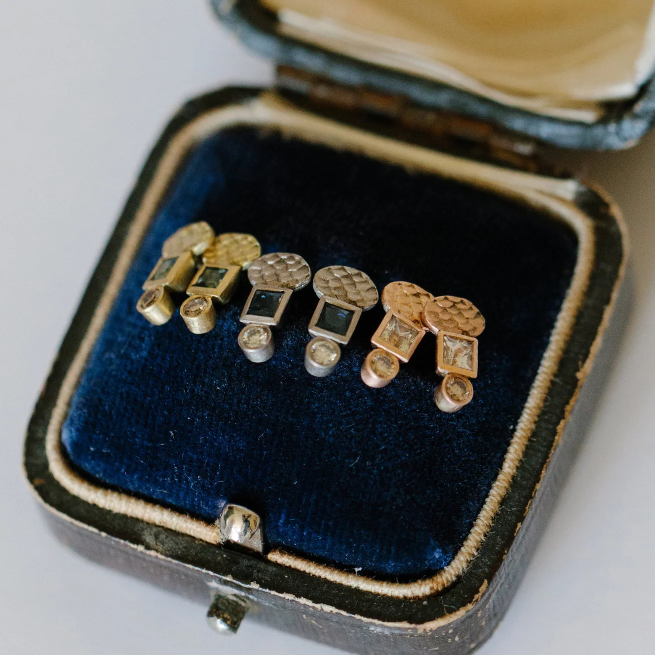 01 catkin column studs with champagne diamonds main.jpg