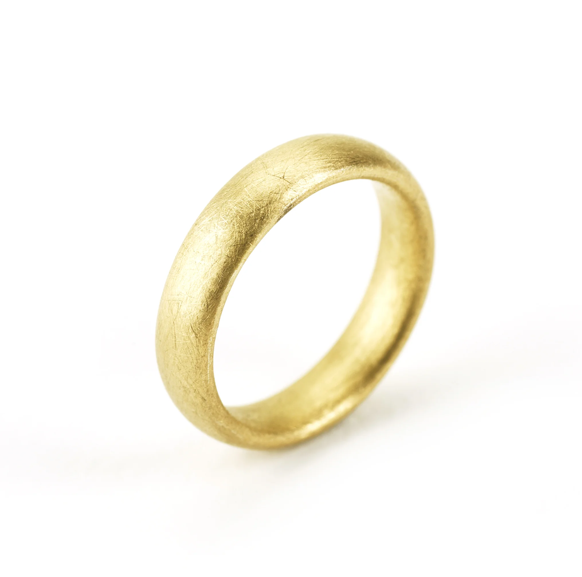 26 gents Pebble wedding Ring on white.jpg