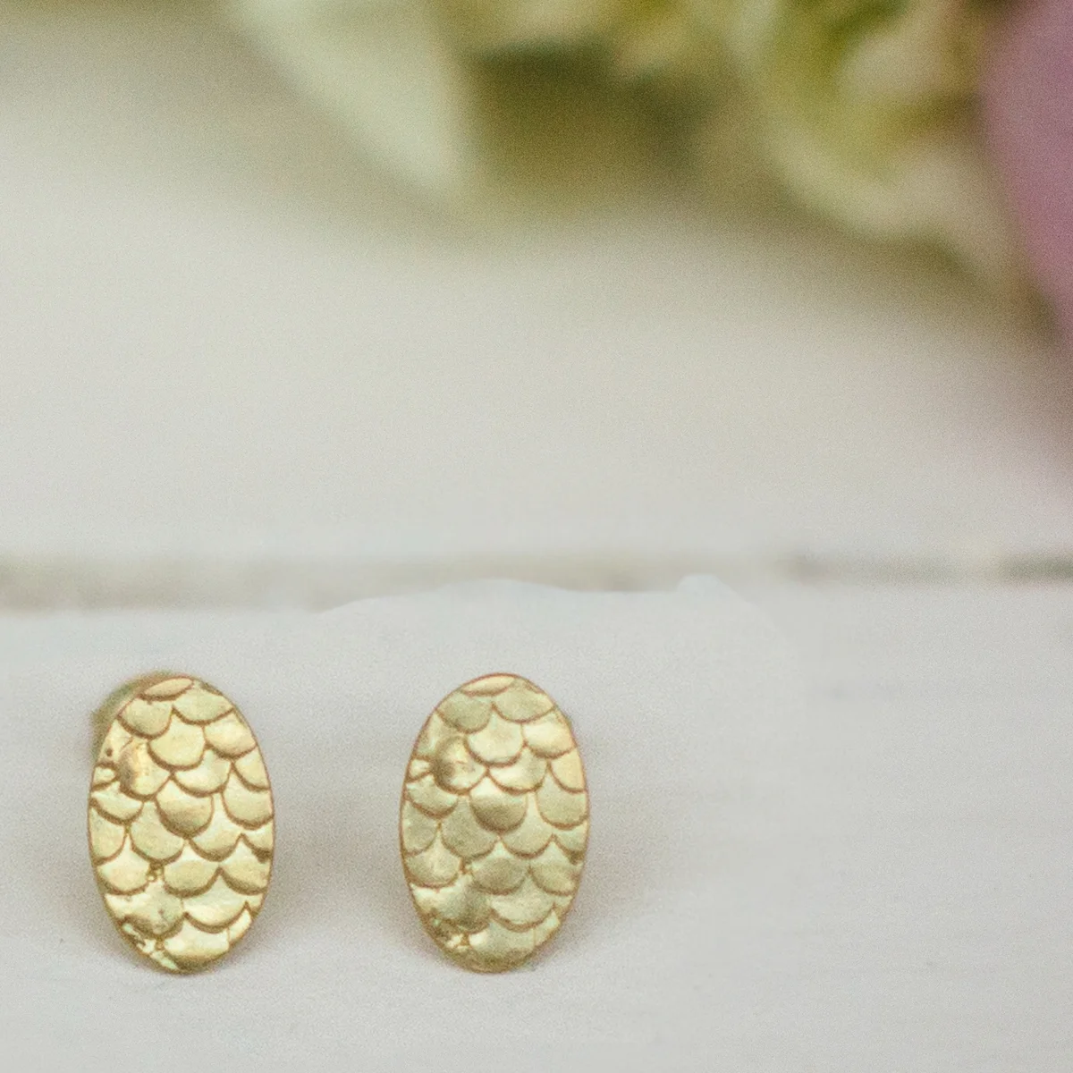 Catkin Studs