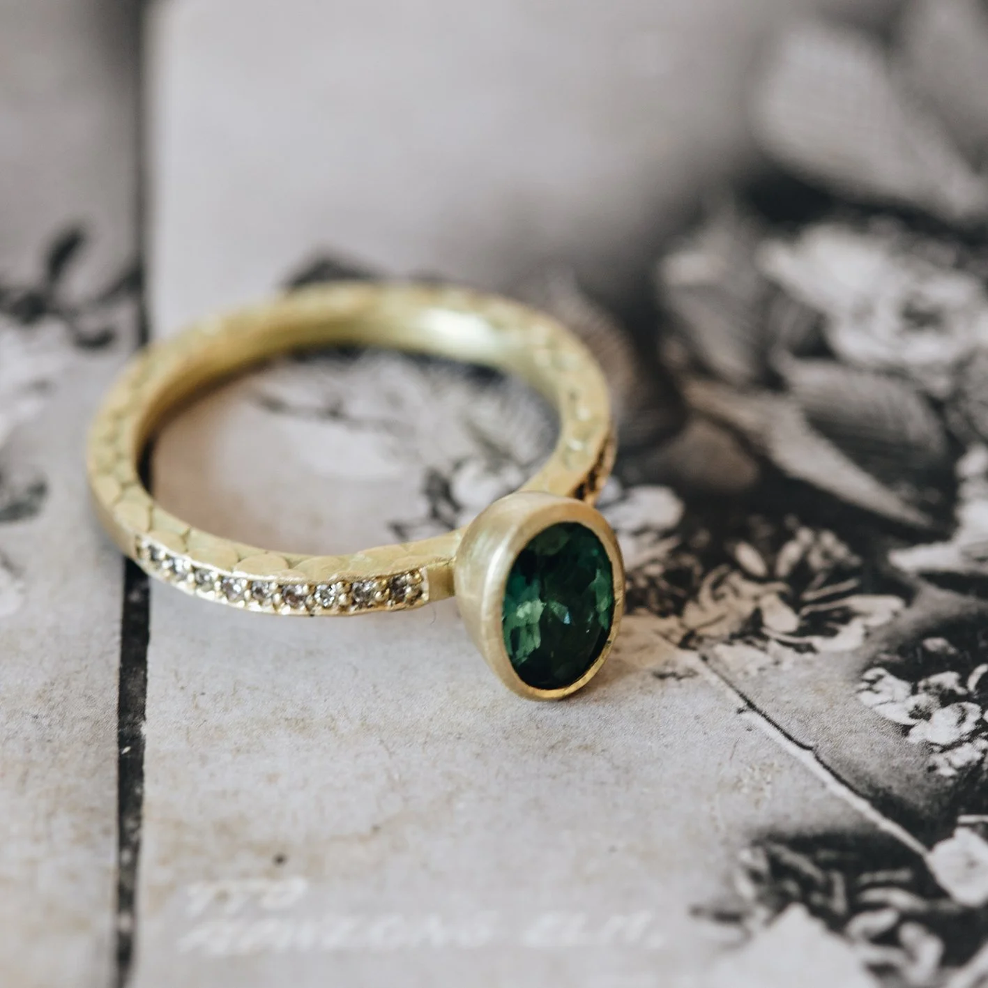 Oval engagement ring (Copy)