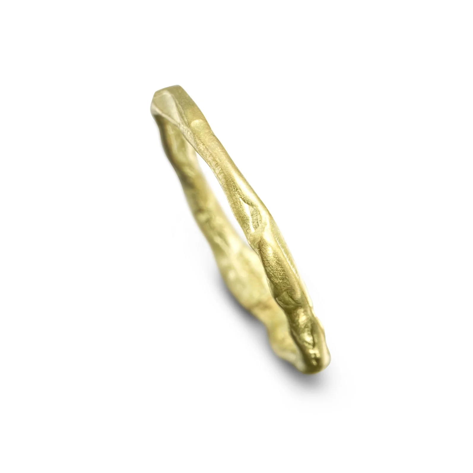 Sculpted Wedding Ring in 18ct gold Size N
