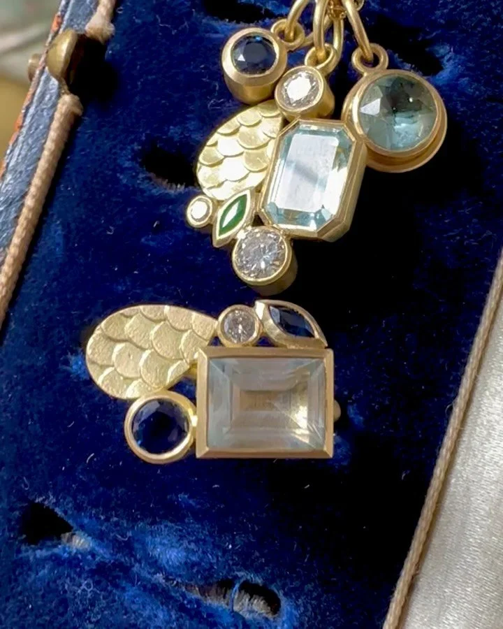 A look back at just some of the bespoke jewellery commissions I&rsquo;ve made in 2025. From engagement rings to family rings to deeply personal pieces, what a year it&rsquo;s been!
.
Pieces made with treasured heirlooms to remember loved ones who are