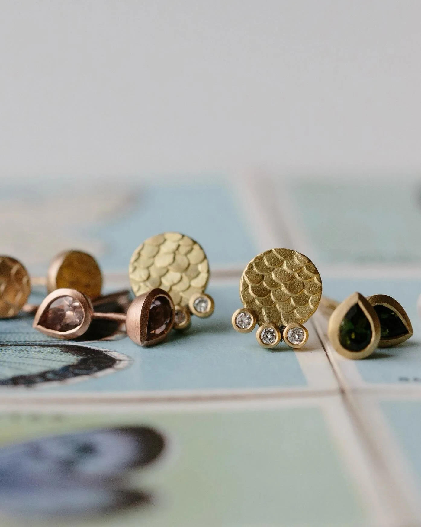 The Alison Macleod Jewellery Christmas Gift Edit | A thoughtful collection of well-loved classics and quietly elegant new designs, gathered to make your Christmas gifting feel a little calmer and more enjoyable. Each piece is ready to ship, so it can