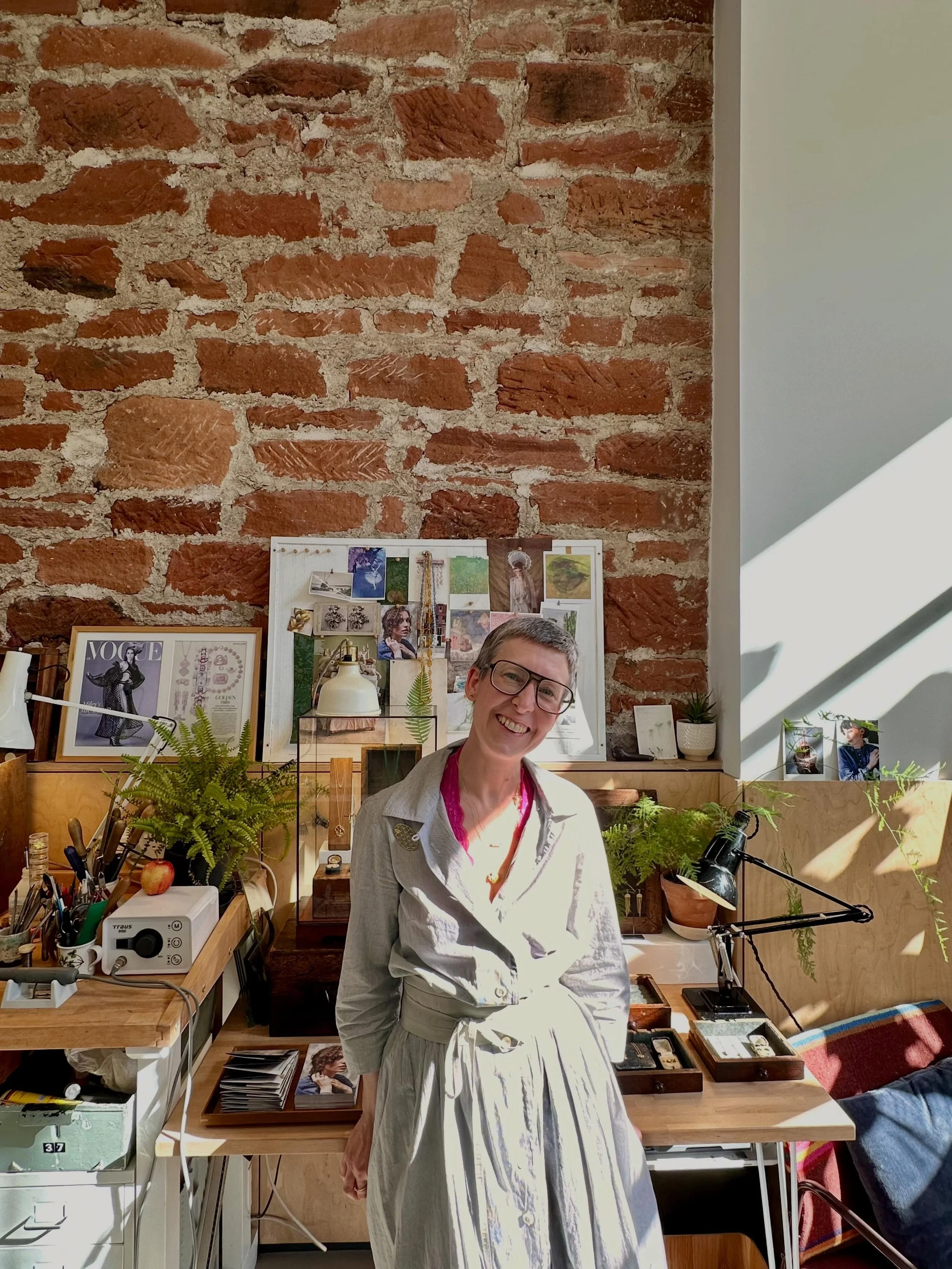 The first day of @springfling Open Studios is complete and what a beautiful day it has been. Sunshine pouring into the atelier, wonderful conversations, and a steady stream of visitors all day long.
.
It&rsquo;s been such a joy to have my friend @kaz