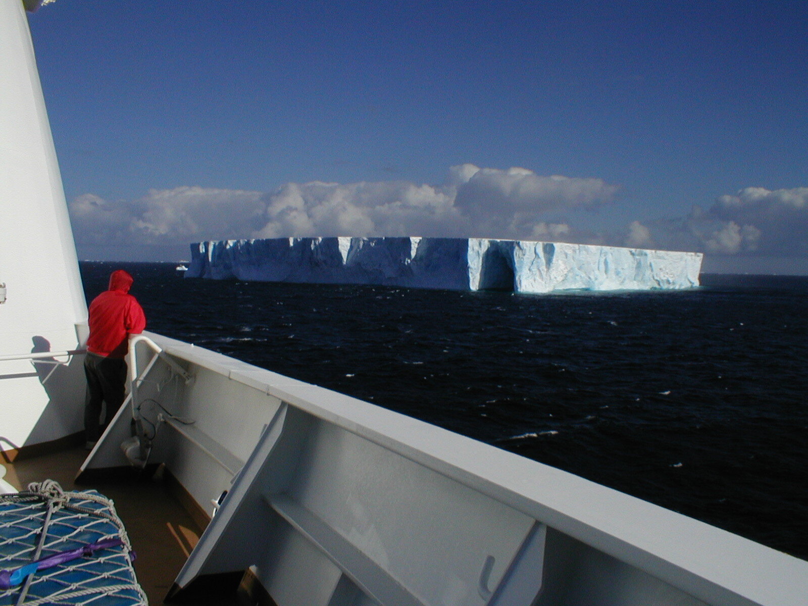 antarctic-iceberg-2-1175562.jpg