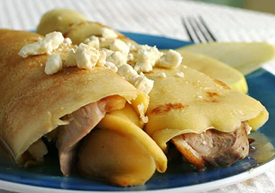 Duck breast crepes, with apples and feta