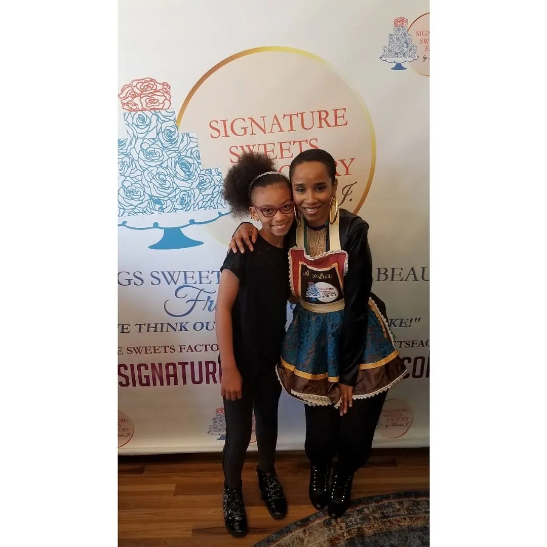 Singer Vivian Green and Alyssia Duda
