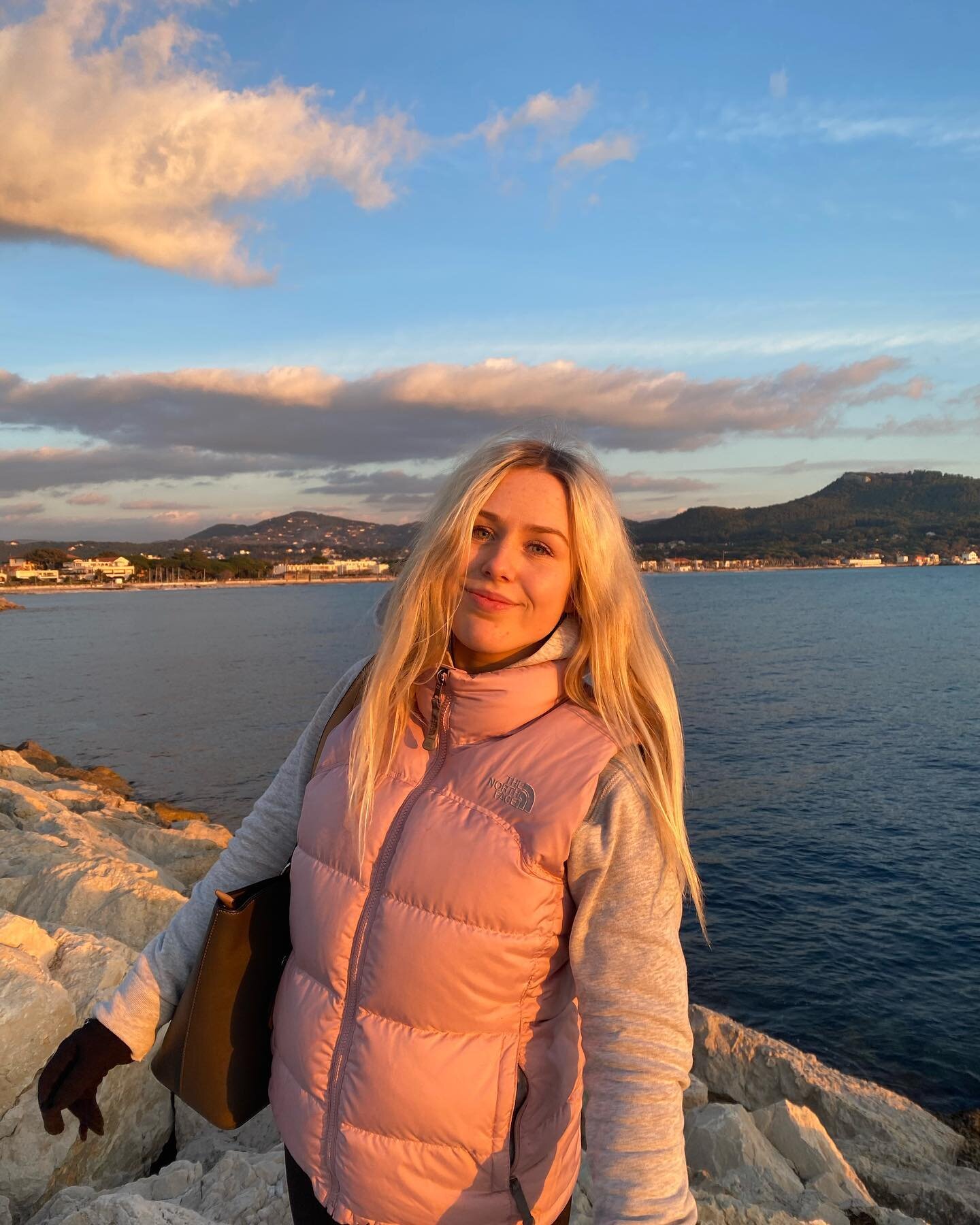 Hey guys! I&rsquo;m doing the takeover this week. Feel free to check it out! I&rsquo;m 20 years old and I&rsquo;m from Germany. I&rsquo;m an aupair since september 2020 and I will stay until July 2021. I am an live-in aupair. My host family lives in 