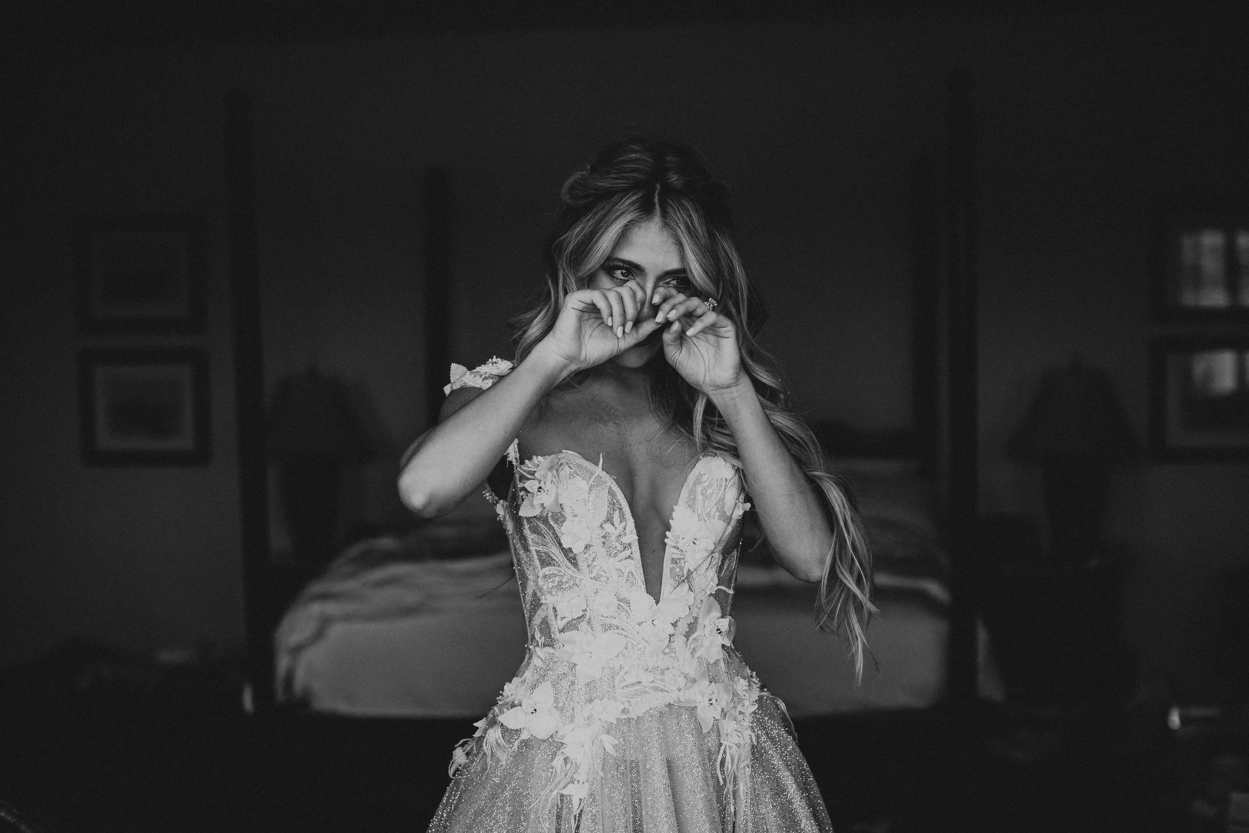 c_c_wedding_gettingready(211of329).jpg