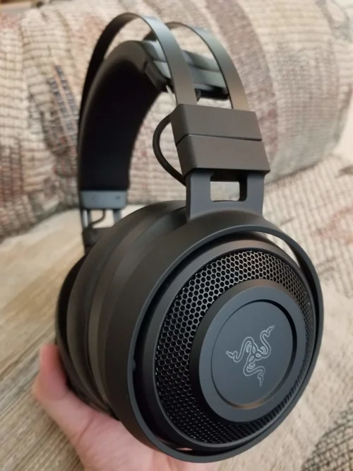 Razer nari 2025 essential mic static
