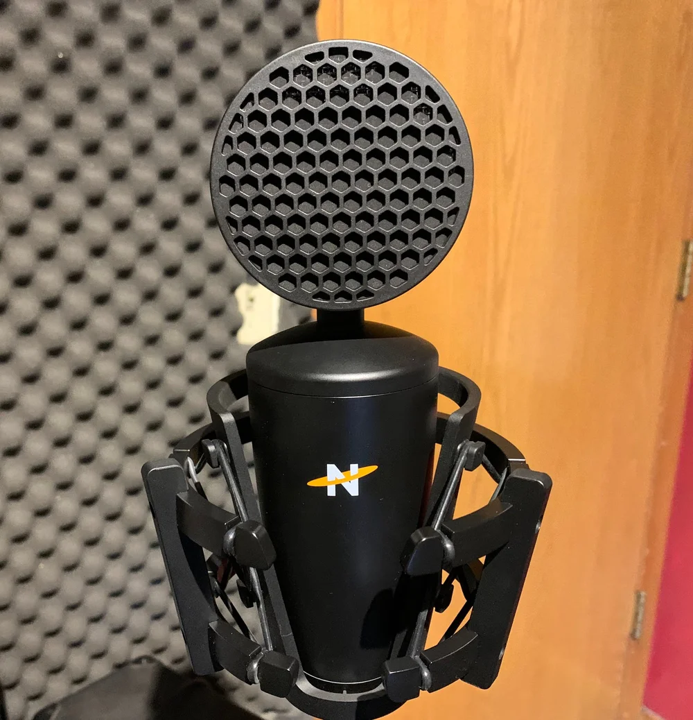 Neat King Bee II Mic Test — World Bolding