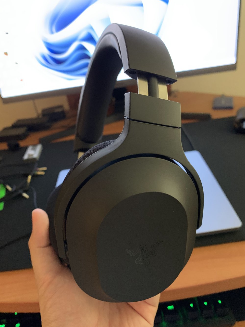 Razer Barracuda X 2022 Edition Gaming Headset Review, by Alex Rowe