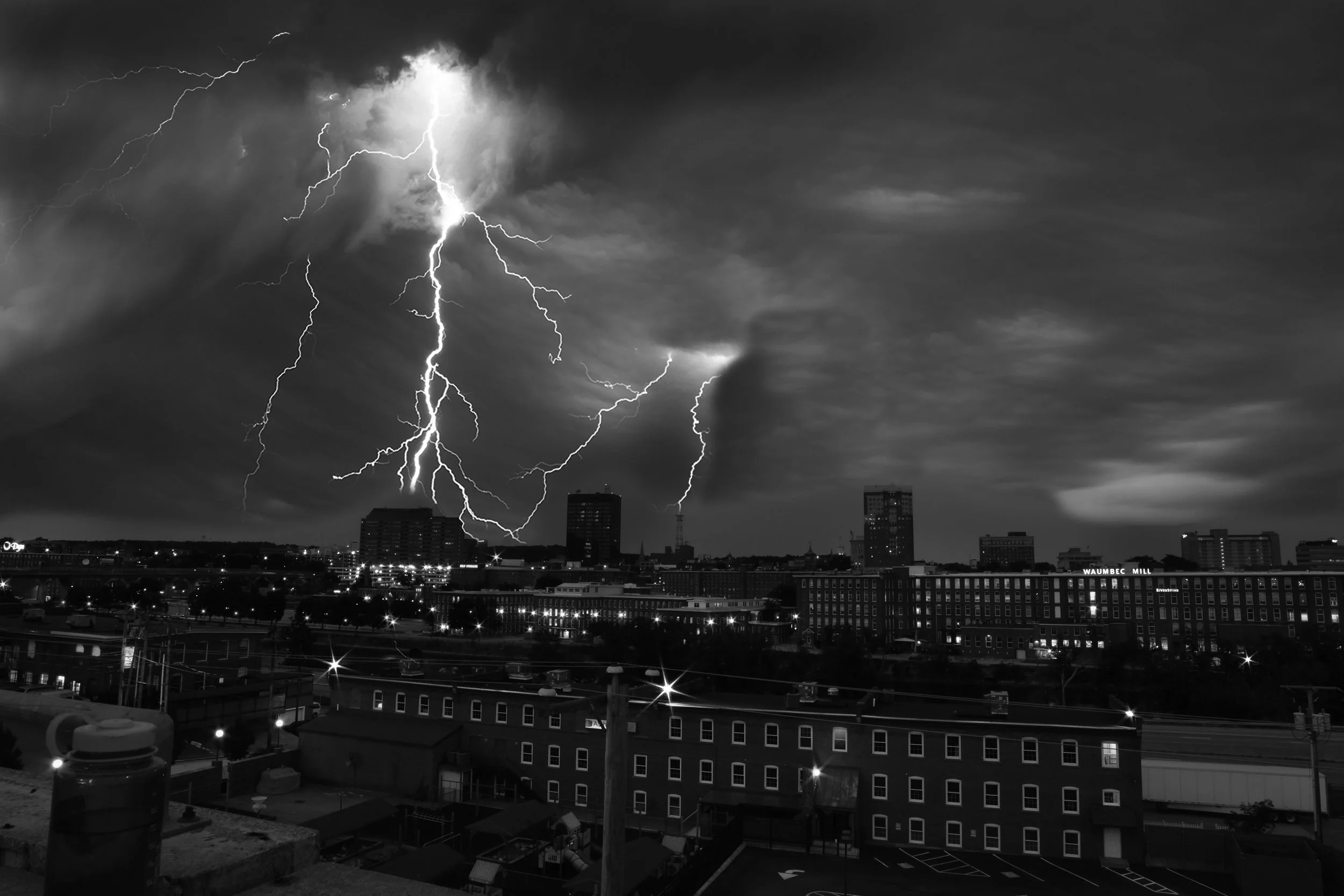 Lightning picture.jpg