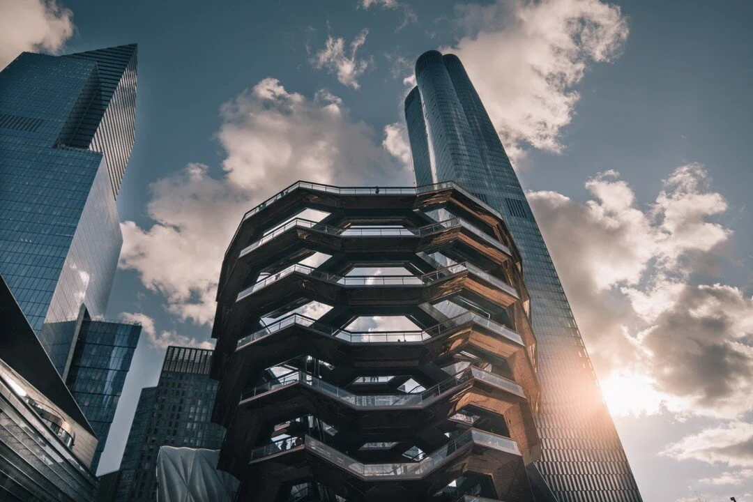 The Vessel, a 150-foot architectual ​phenomenon in the heart of the Hudson Yards development, is such a beautiful piece to capture.
.
.
.
.
.
.
.
.
Nikon D7200
.
.
.
.
.
.
.
.
#new_york_city_photo #nycgram #vibrantnewyork #ig_nycity #wefromnewyork #n