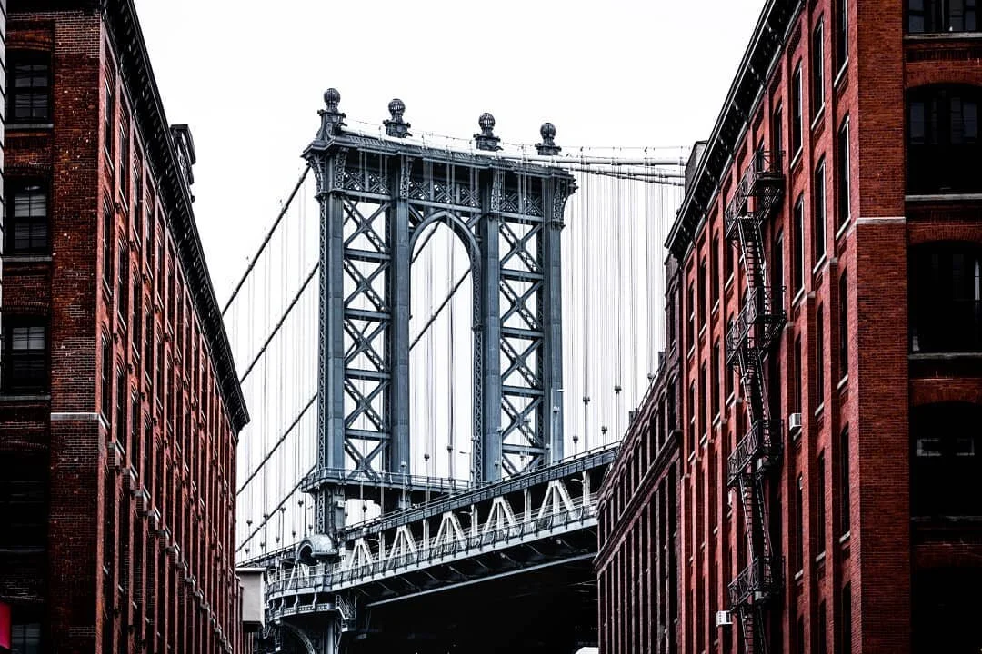 Finally back at it guys with some new content 🙏🏻🙏🏻 got to head to dumbo and take some cool shots!
.............................................
What makes a photo stand out in a cliche location? It must have character and tell a story, much like 