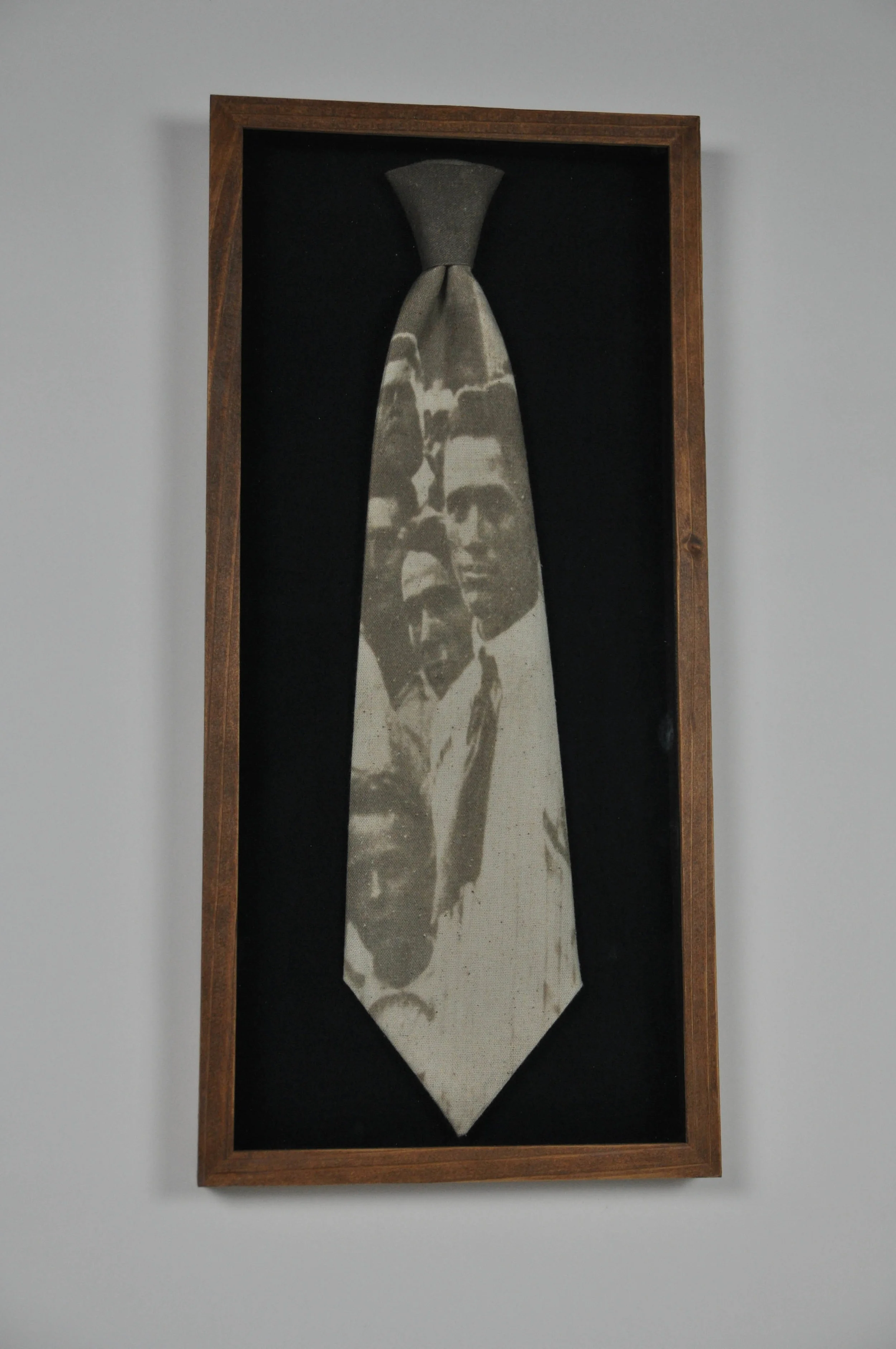 (Close-Up) Spectator Tie © Renee Billingslea, used with permission of the artist.