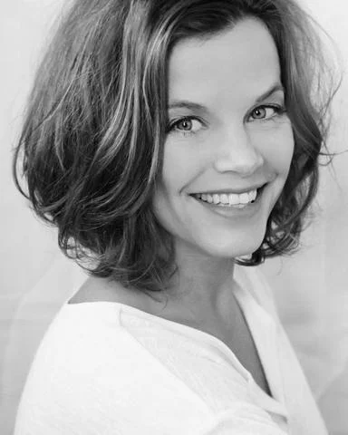 LisaMandelkorn_2fcbf500-f791-47b4-ba04-d4e8fa934002_large.jpg