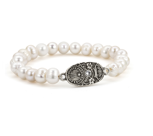 Single Strand White Pearl With Swarovski Cuvee Pendant