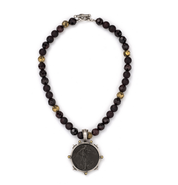 D'Or Garnet Mix with Black L'Ange Medallion