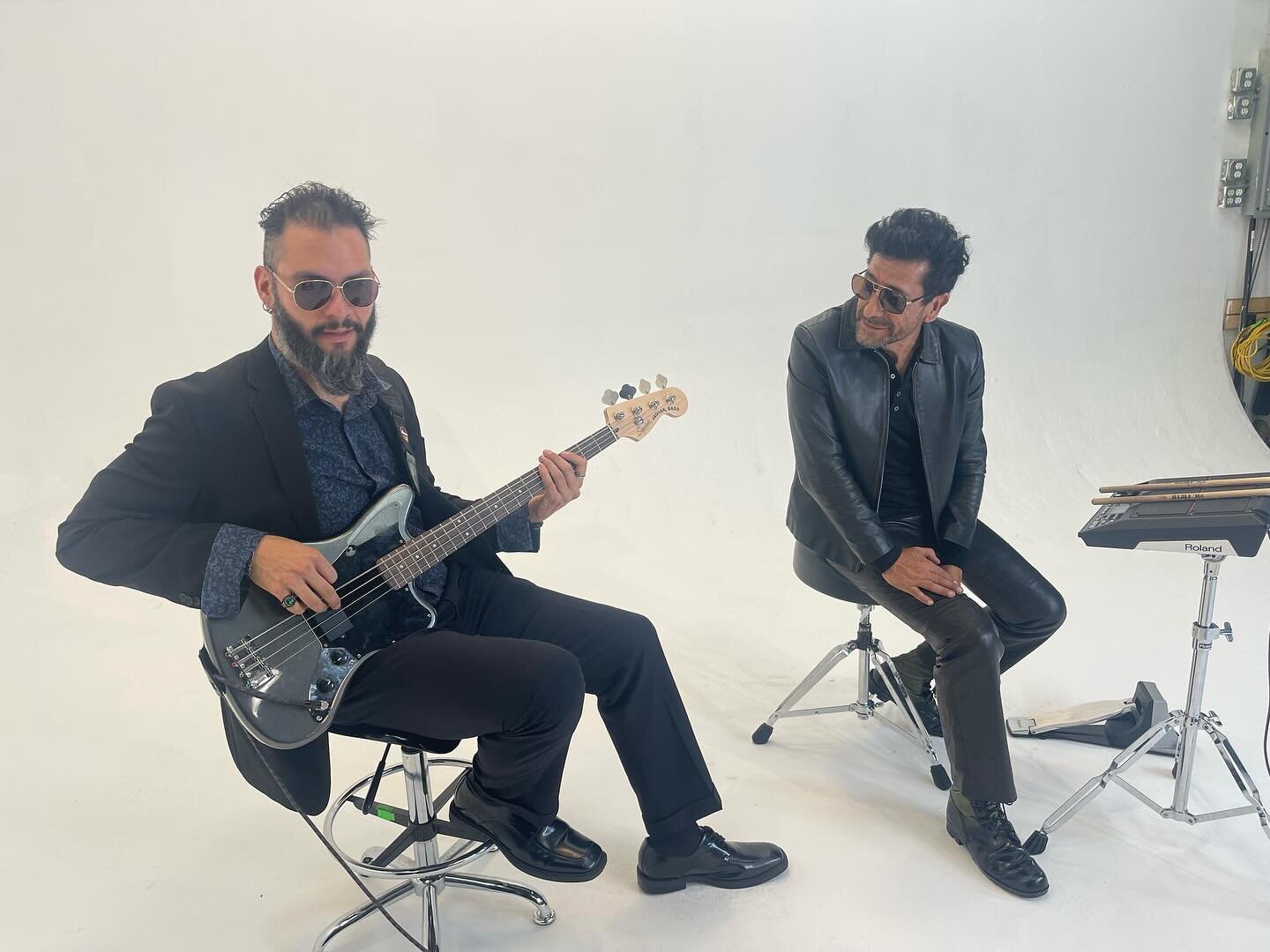 Video shoot today with @faridamusicofficial , @charlieondrums y @saulbolanomusic!
