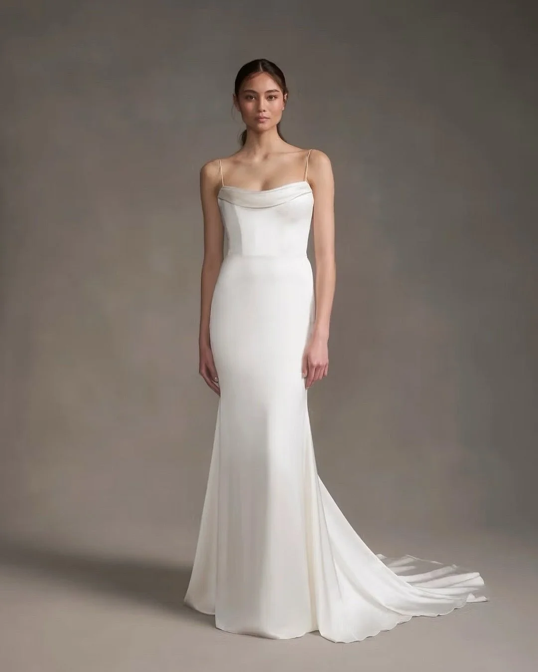 Alexandra Grecco edit
100% natural silk, the perfect cut and timeless elegance. Try on our selection of @alexandragrecco wedding dresses at Zo &amp; Willow:
Forsythia gown
Harriet gown
Sloan gown
Viola gown
Colette gown