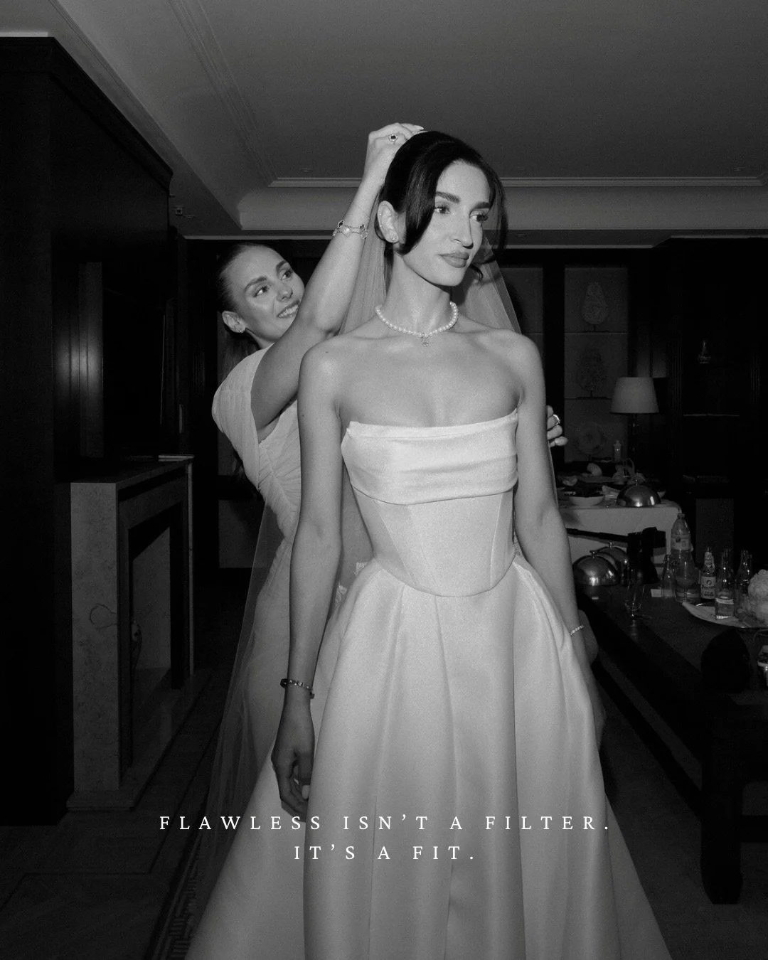 ZO &amp; WILLOW BRIDE | Neda @nedafischer_ got married to Basti wearing the Kasia corset &amp; Milford skirt by @kyhabride. 
This is what perfect fit is. The perfectly cut corset and cinched waist. 

Congratulations, Neda and Basti! 

Wedding planner