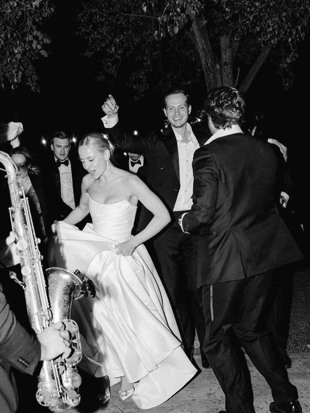 ZO &amp; WILLOW BRIDE | Stunning Julia @juliettadipera got married in Mallorca, in the Evans gown, Edith veil, and Zivia sleeves, all by @kyhabride.

A sun-drenched finca, the people she loves most, and a gown that felt made for her. 
Evans is a stat