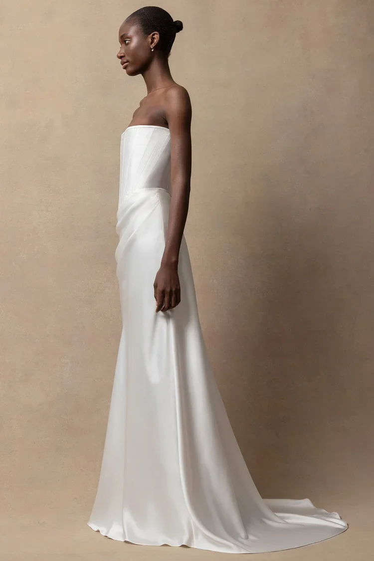 Phoenix wedding corset and Isobella skirt by Halfpenny London
