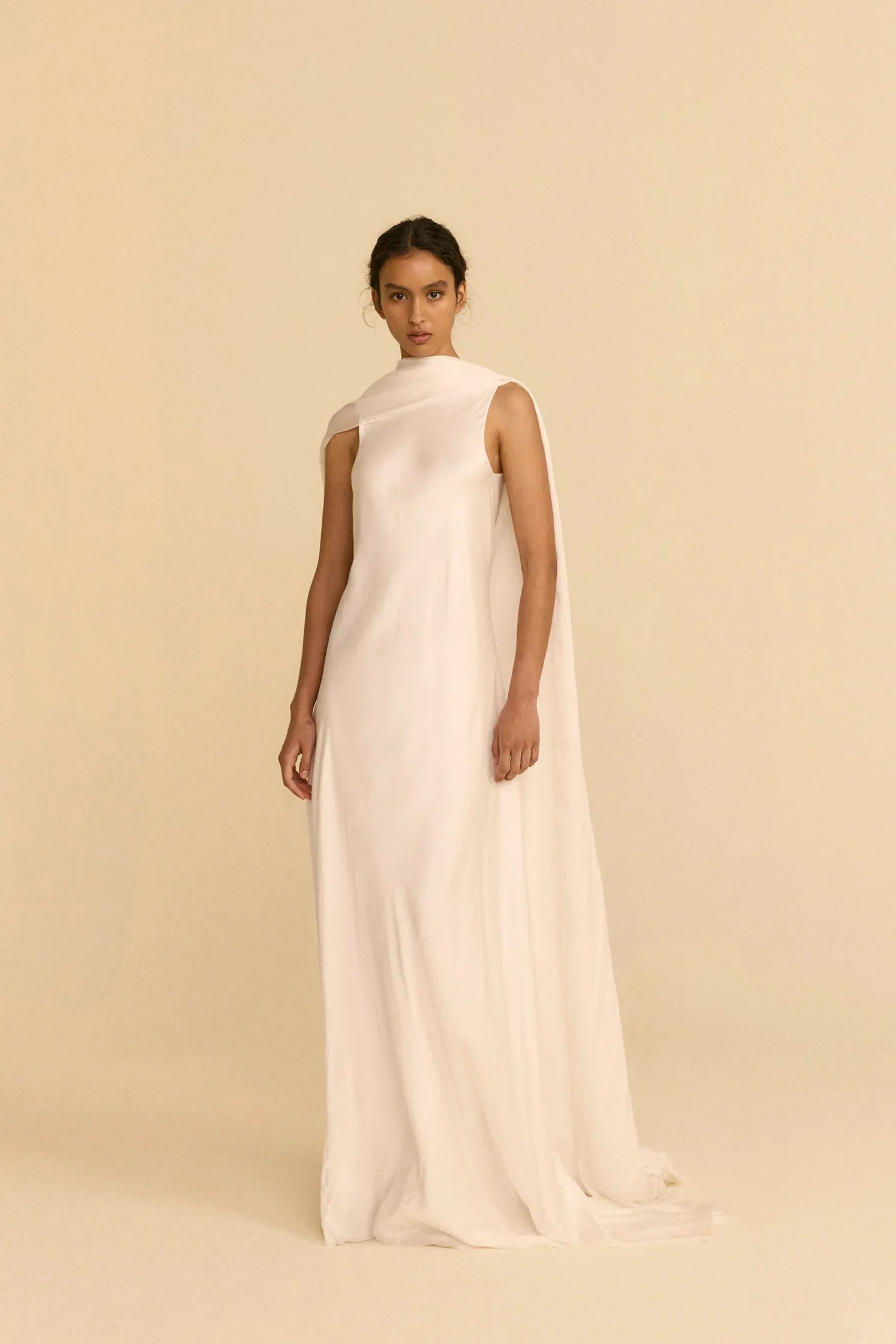 Lirio wedding dress by Cortana