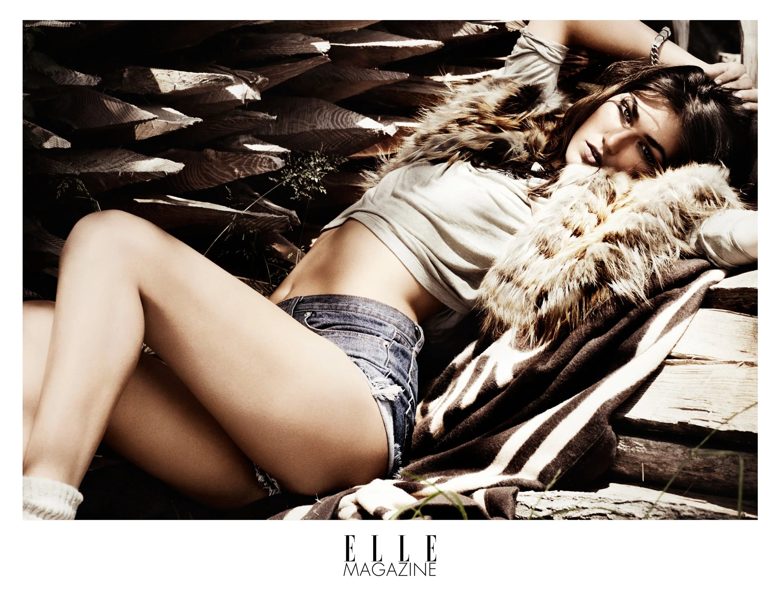 Elle FR1.jpg