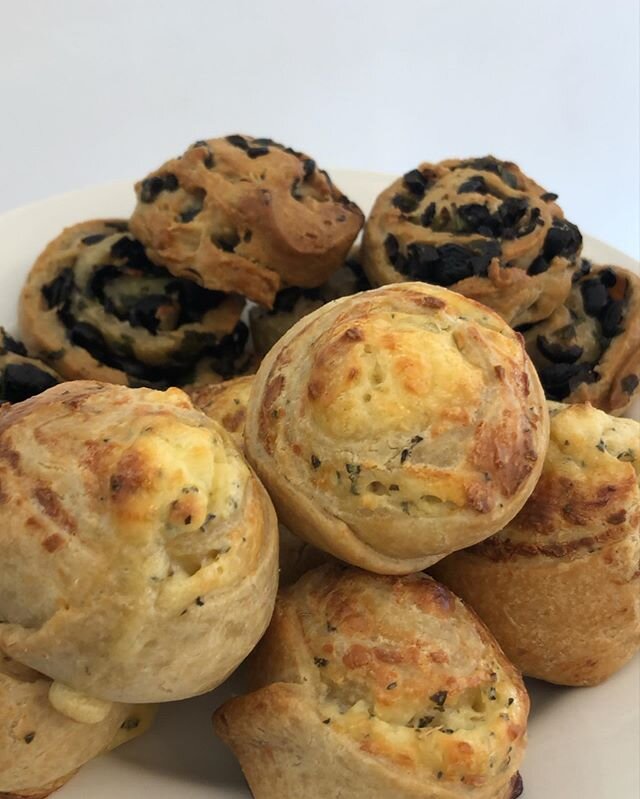 Homemade Greek savouries fresh out of the oven 😍😍