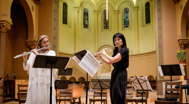 Performing with Carol Wincenc. Photo by Scott Bump.