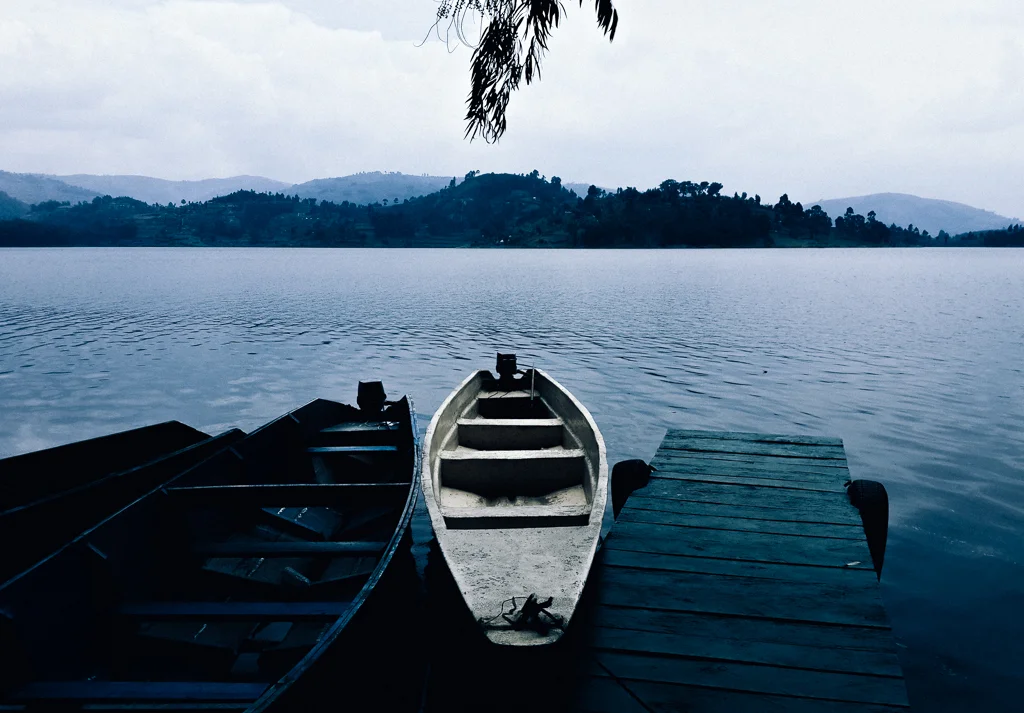 2013.09.08_OnetouchLive_Lake Bunyonyi_Uganda_Mobile-116