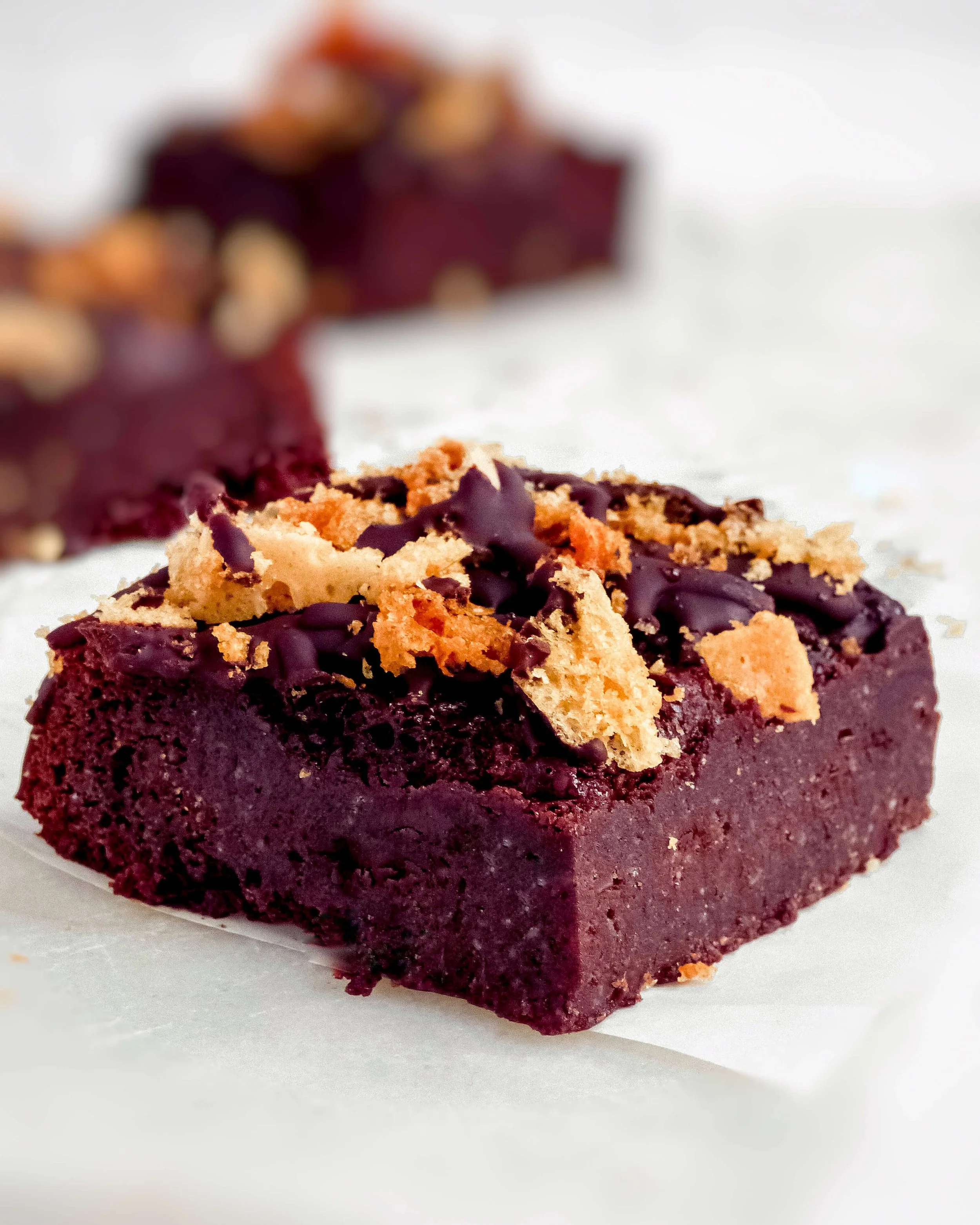 Luxury Vegan Gluten Free Brownies. UK Nationwide delivery to your door.  vegan brownies. Postal brownies.