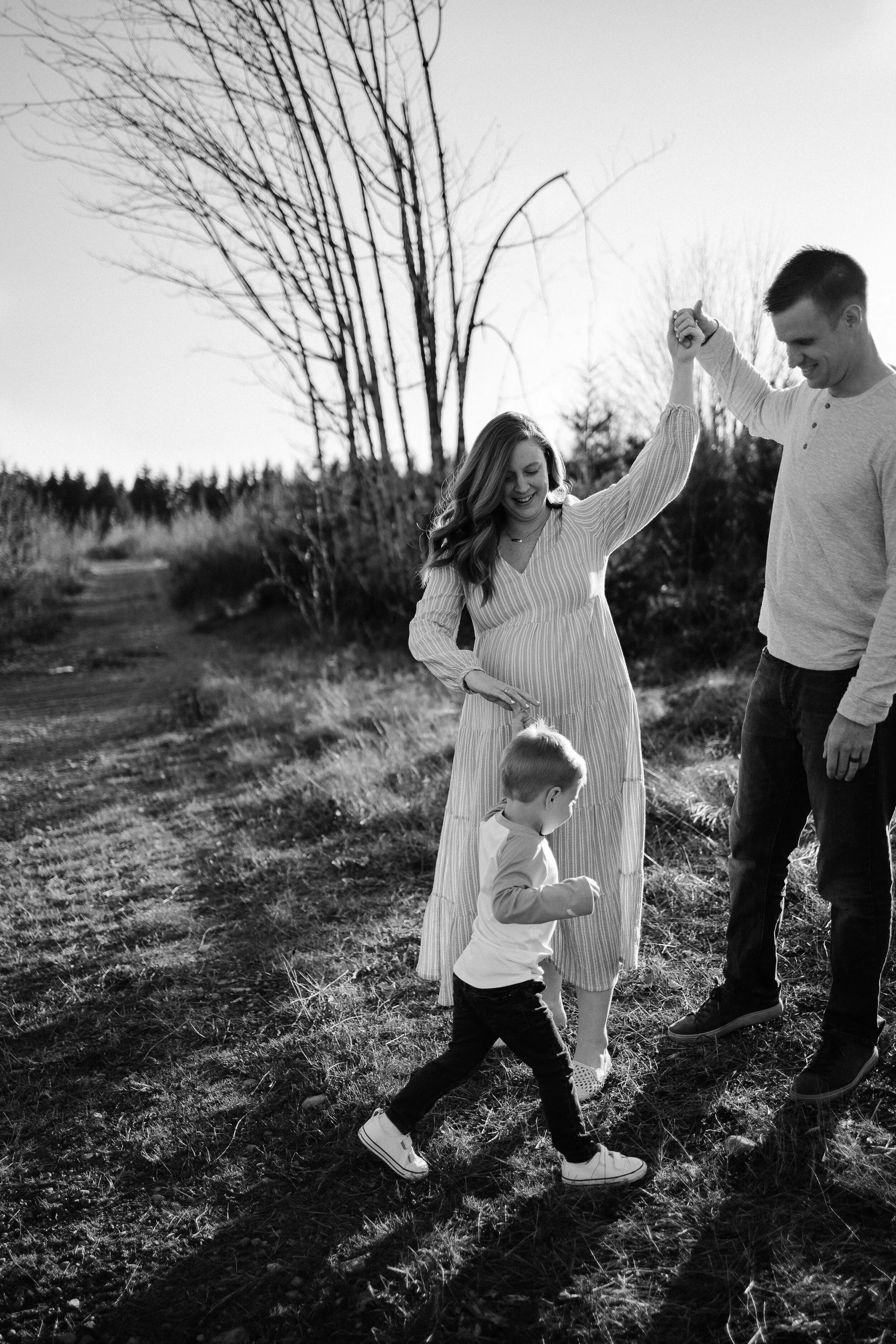 Family dancing under Mount Rainer, Buckley, WA family photographer, Brooke Holliday photography