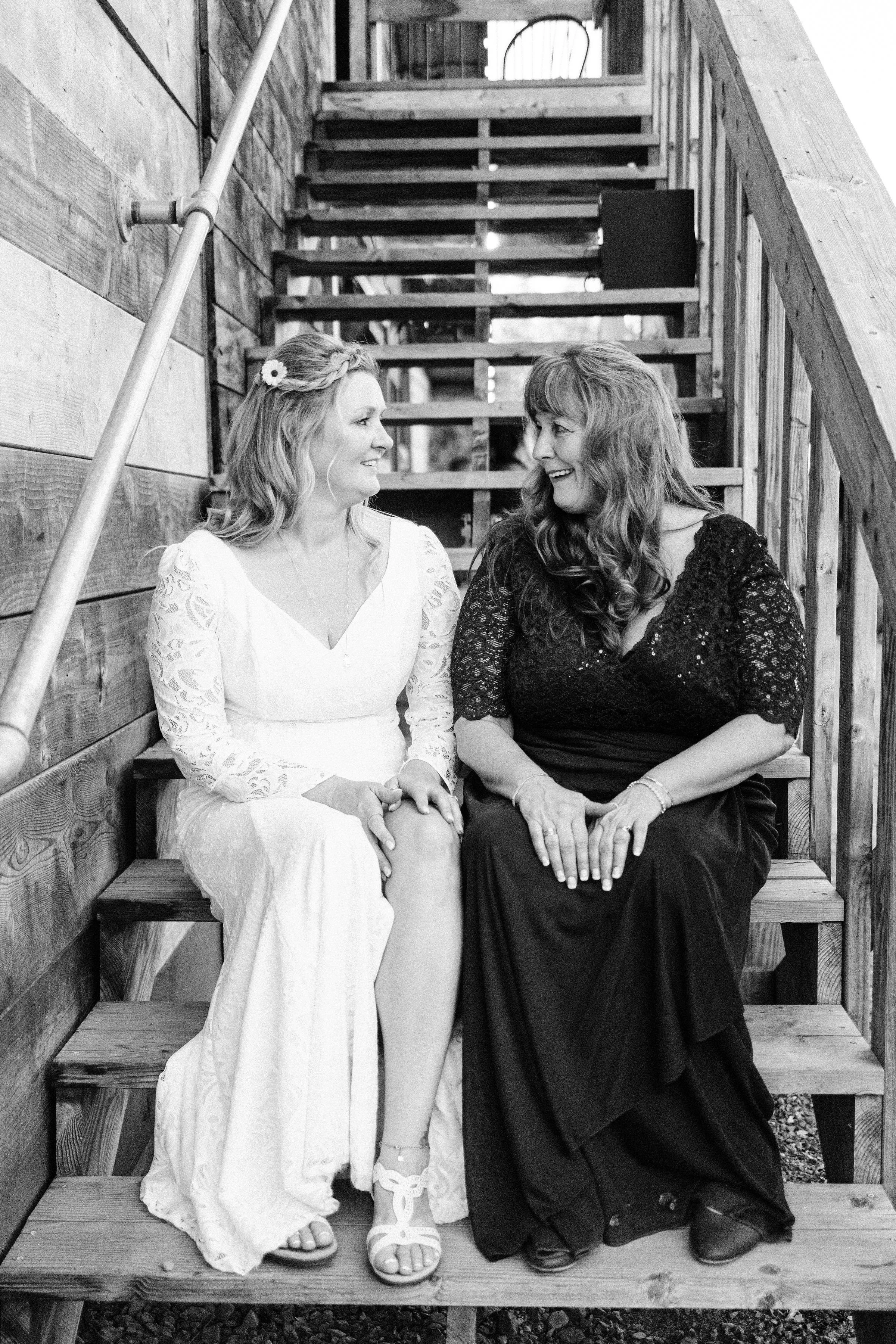 Tacoma-Intimate-Wedding-Photographer-BW-235.jpg