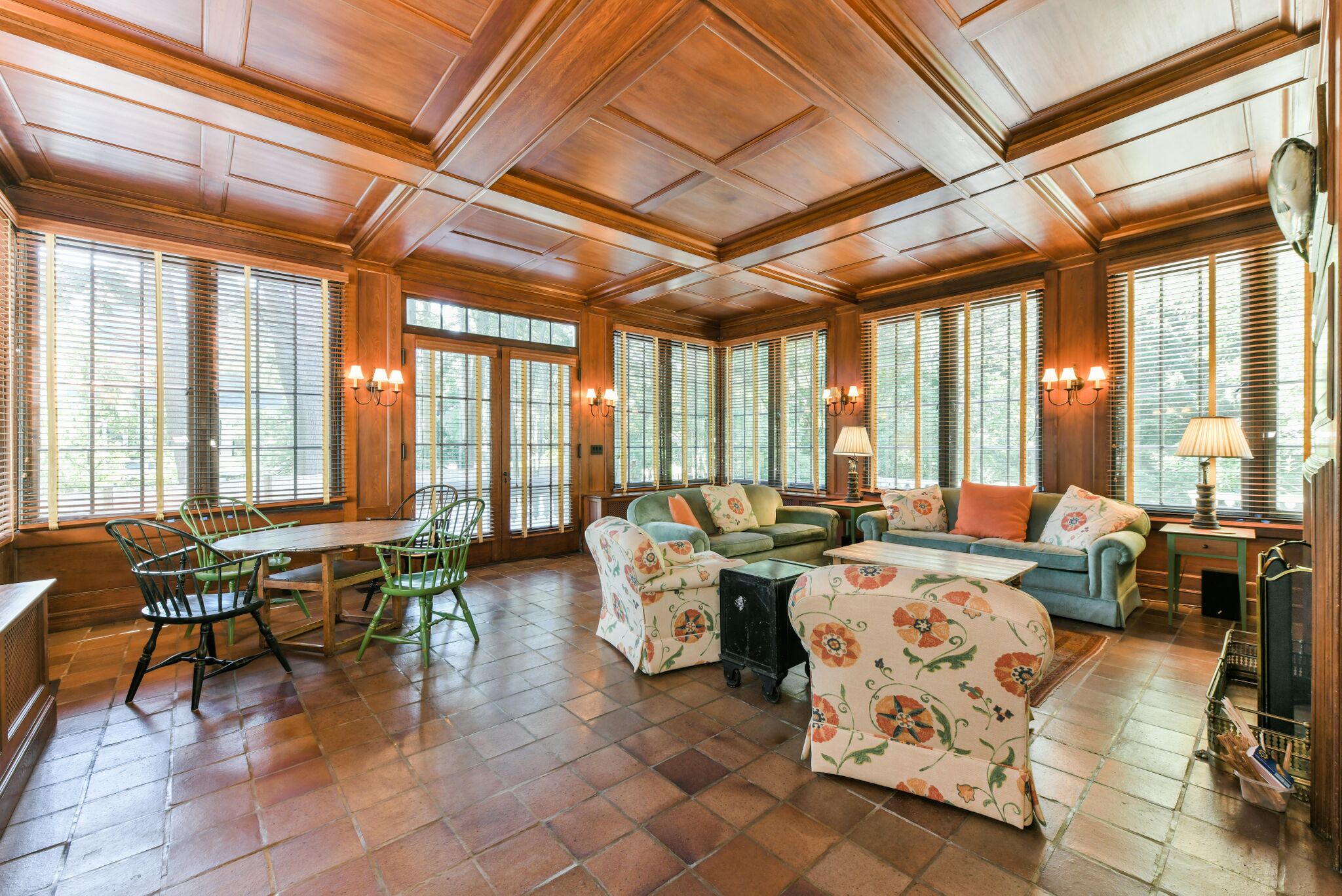 340 Hammond St, Chestnut Hill