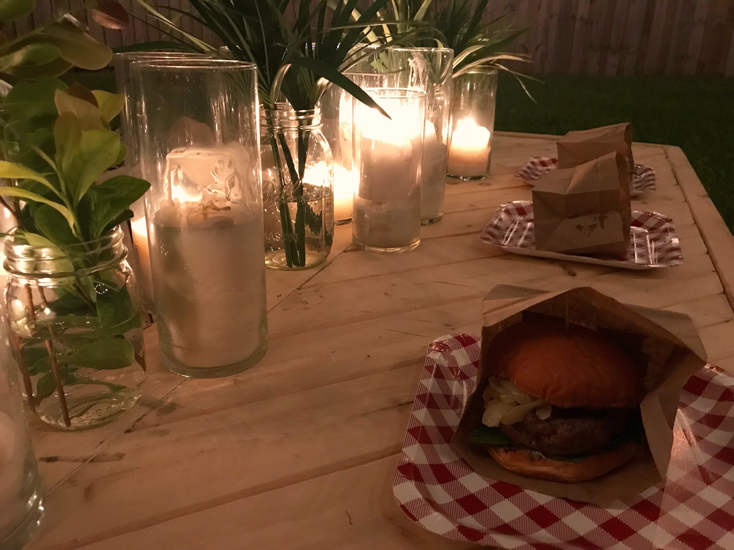 Late Night at Poppa Burger, with Harrod and the Green Godde…