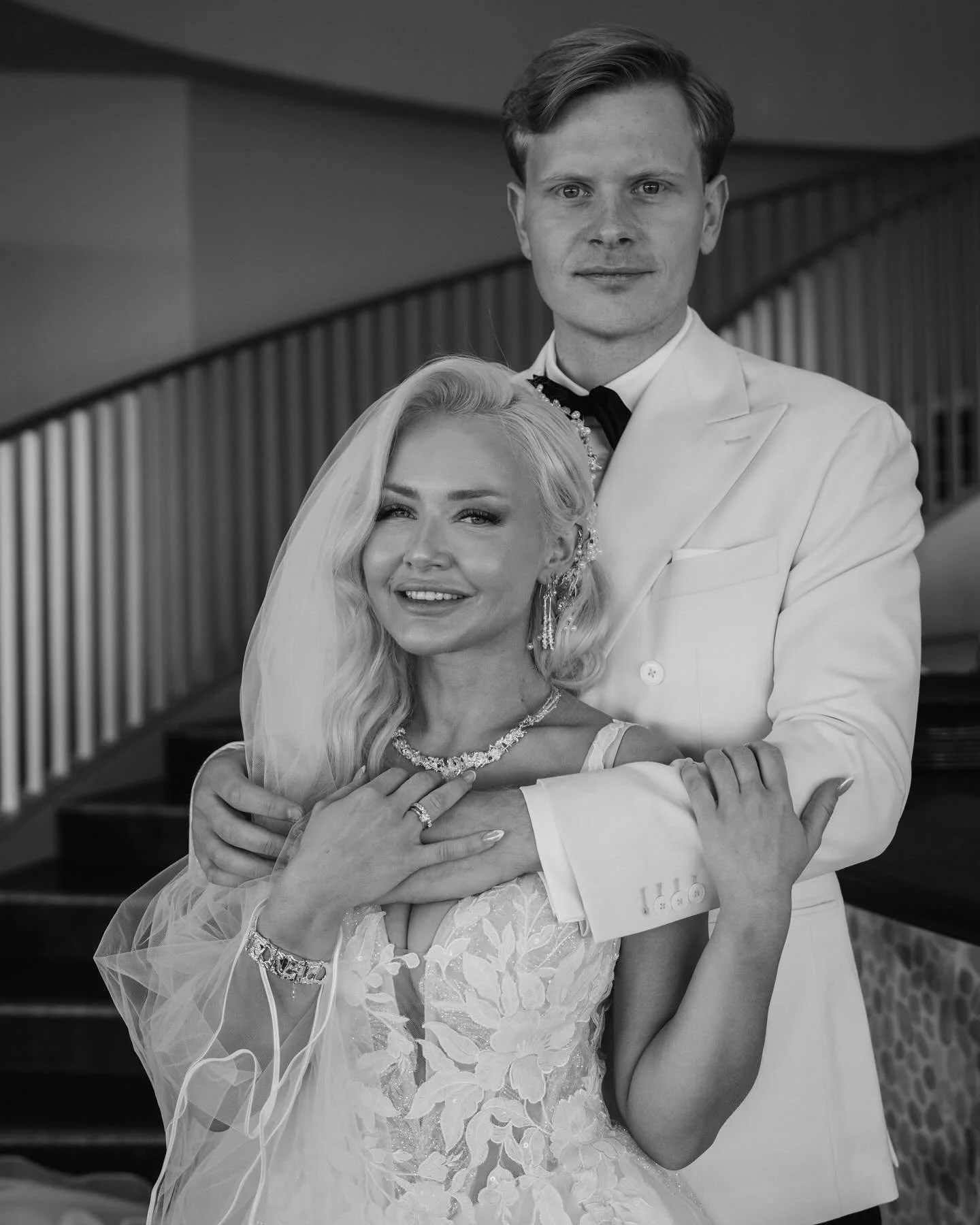 Let me present: Mr and Mrs Campbell 💖💍🪽 yesterday was one for the books ❤️&zwj;🔥 thank you for letting me be part of your amazing day, Karina and William! The warmth between you and your family was contagious. Congratulations 🎆