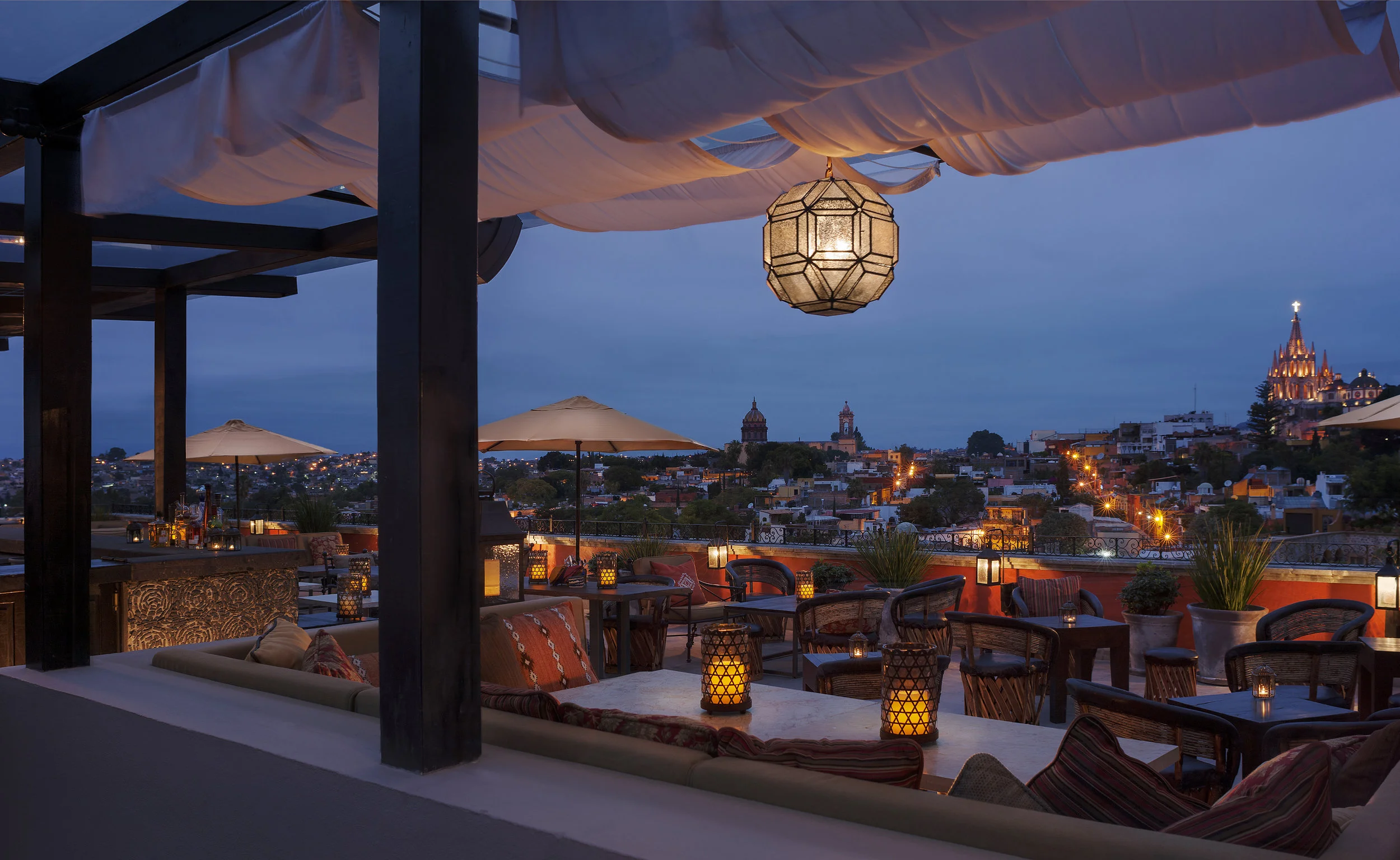 SMA_74302466_Luna_Rooftop_Tapas_Bar_View.jpg