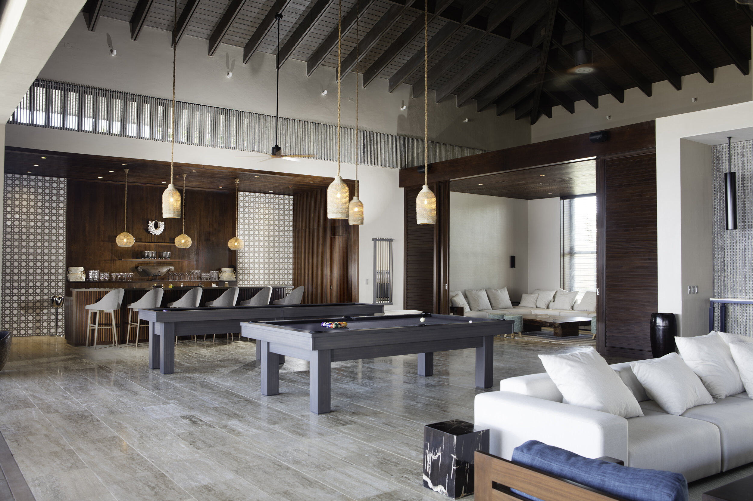   Living room and bar area of the Larimar villa (photo credit: ÀNI Private Resorts)  