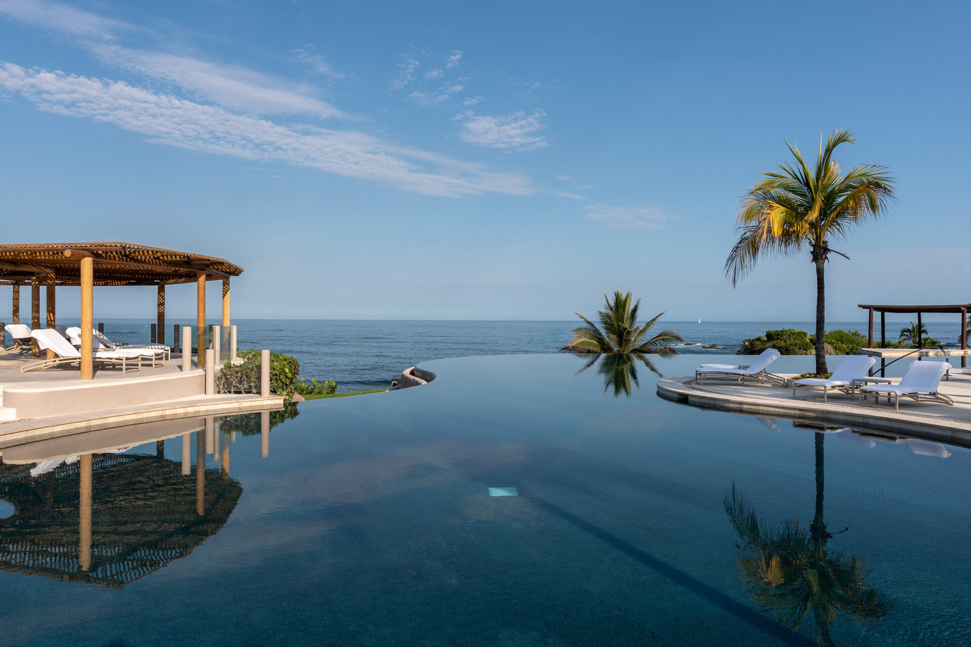   Infinity pool with views out onto Banderas Bay (photo credit: Four Seasons)  
