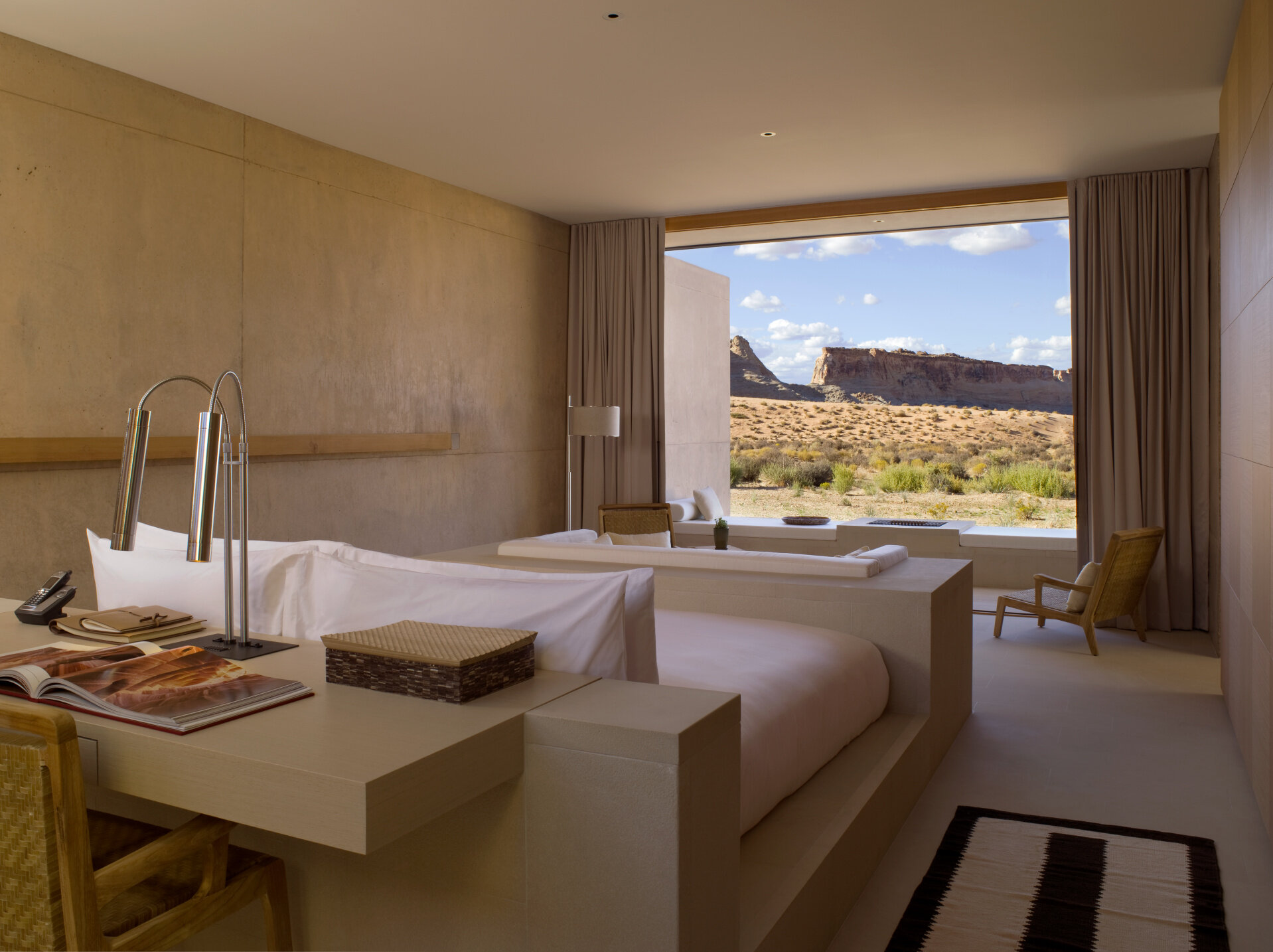   Accommodations in a Desert Suite (photo credit: Aman)  