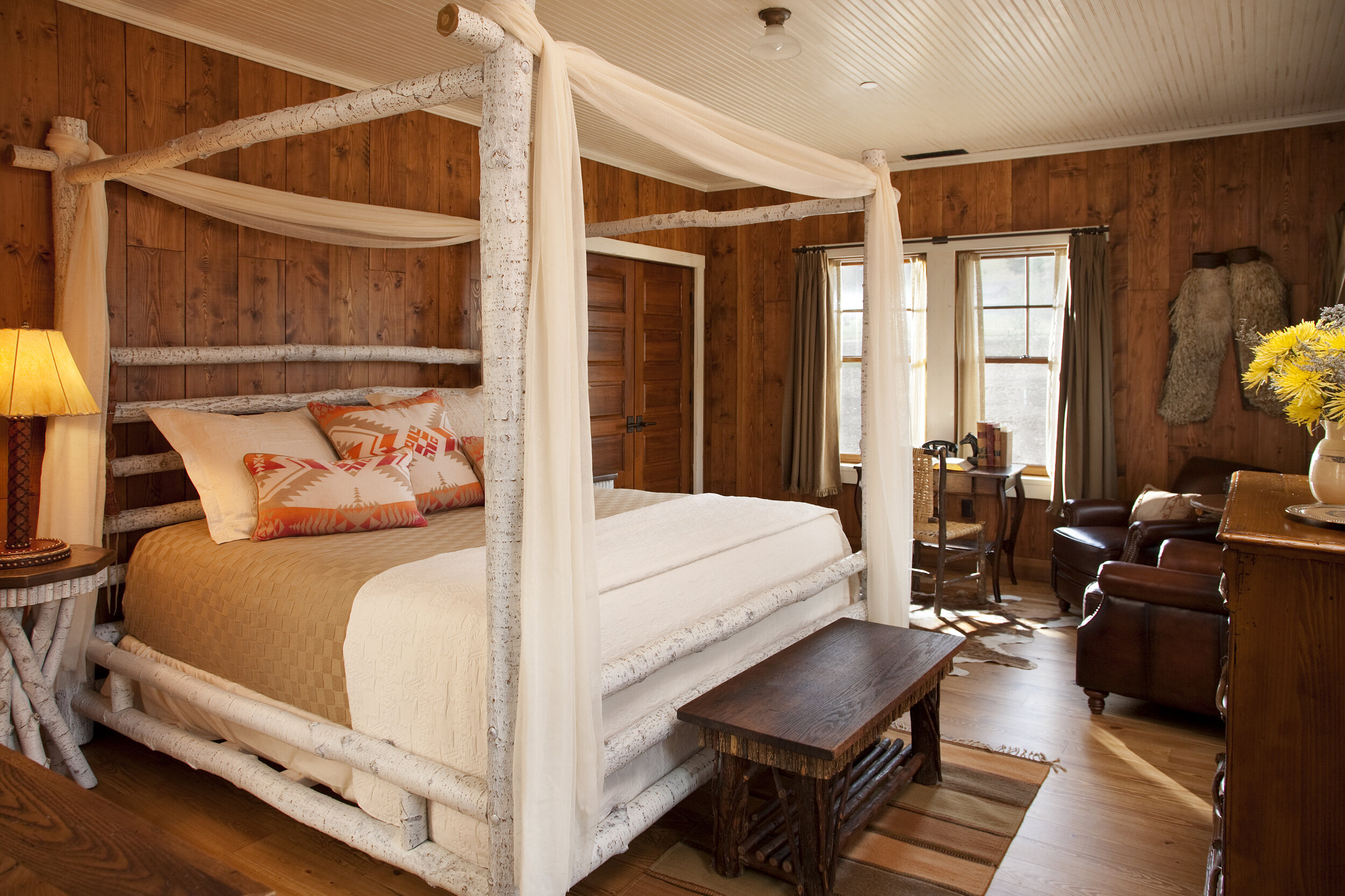   Lodge Suite in the Granite Lodge (photo credit: The Ranch at Rock Creek)  