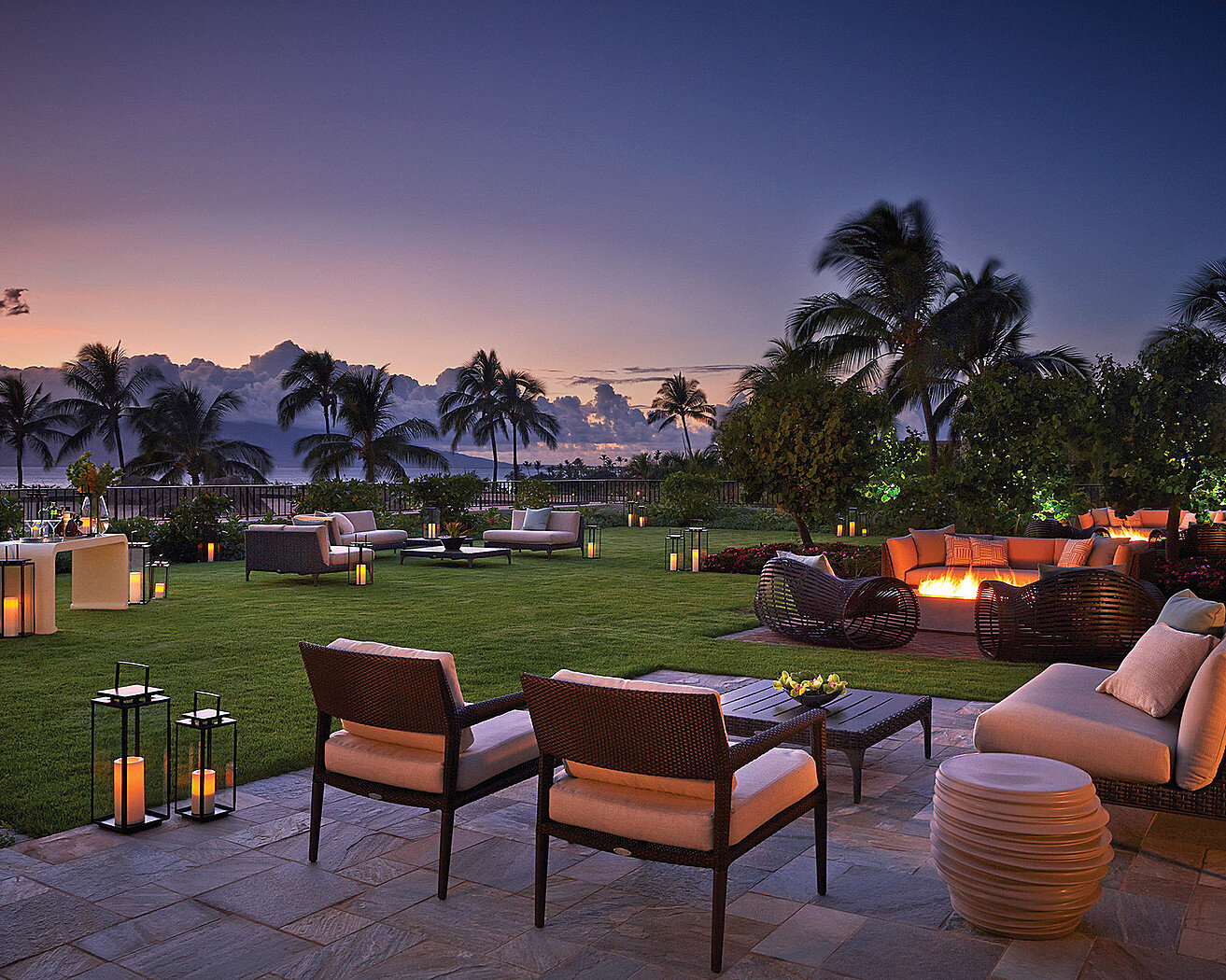   Relaxing at dusk at Four Seasons Resort Maui at Wailea (photo credit: Four Seasons)  