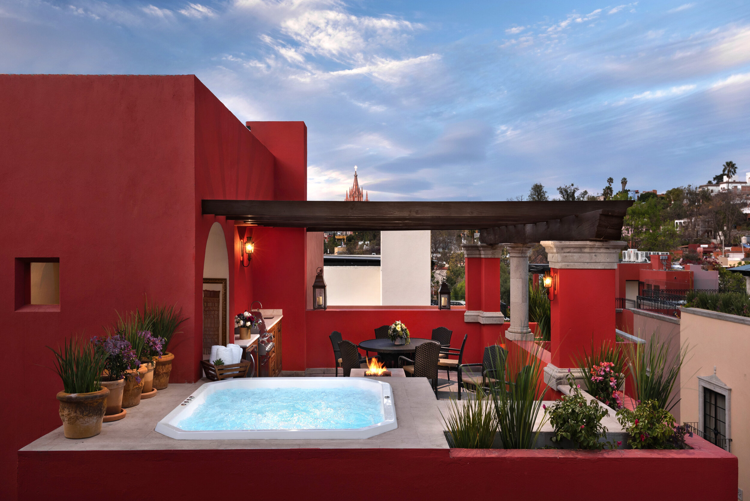   Rooftop of the 4-bedroom residence (photo credit: Rosewood Hotels)  