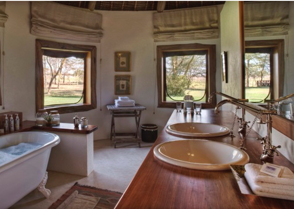   Sirikoi Lodge bathroom (Photo credit: Africa House Safaris)  