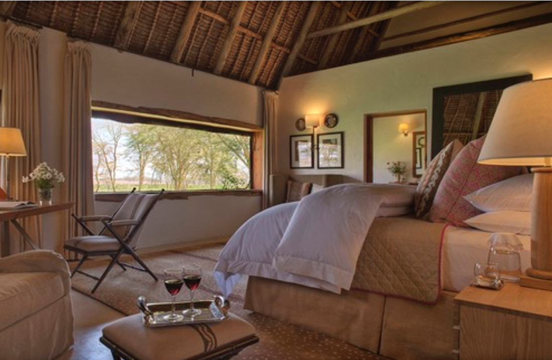   Sirikoi Lodge bedroom (photo credit: Africa House Safaris)  